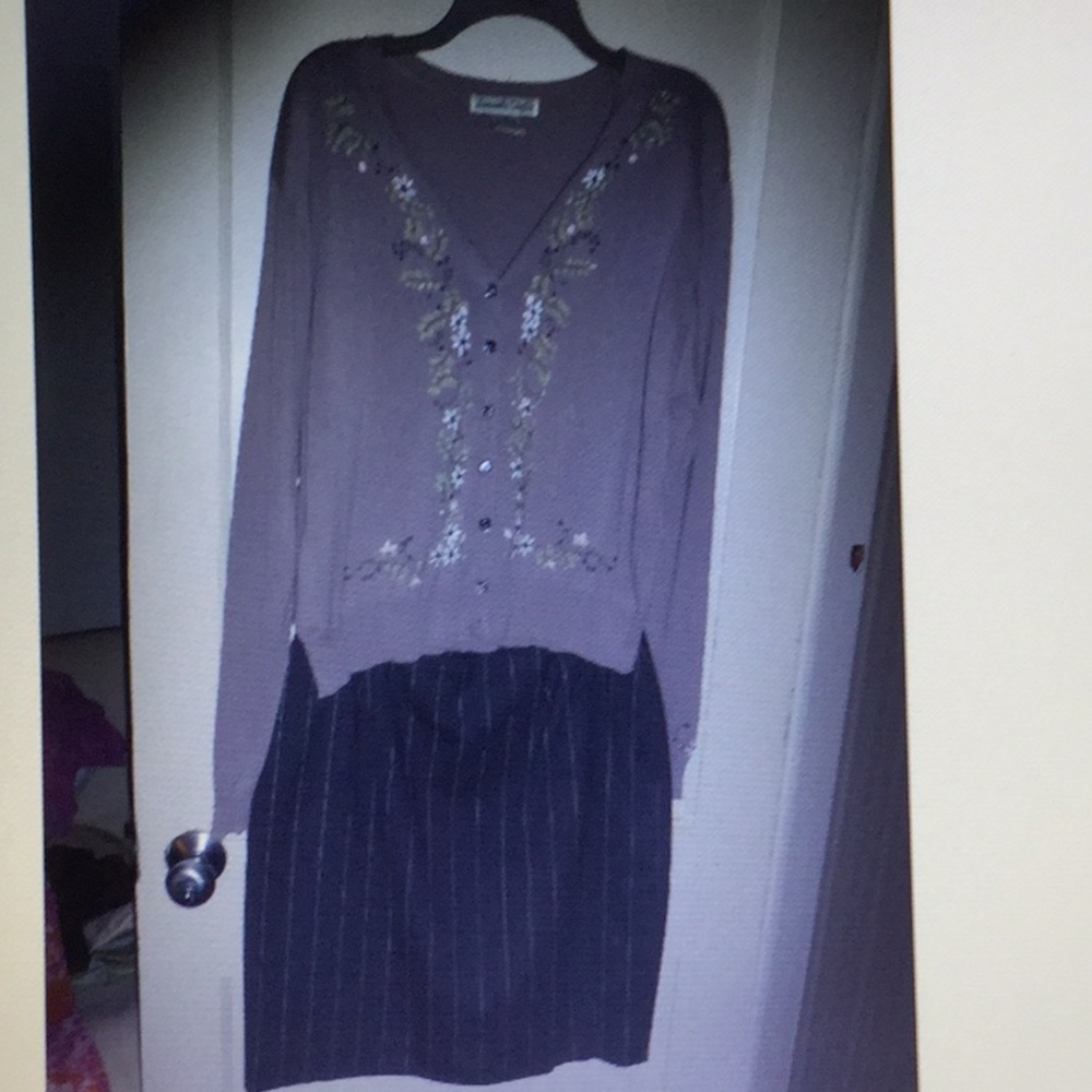 Sweater/skirt set